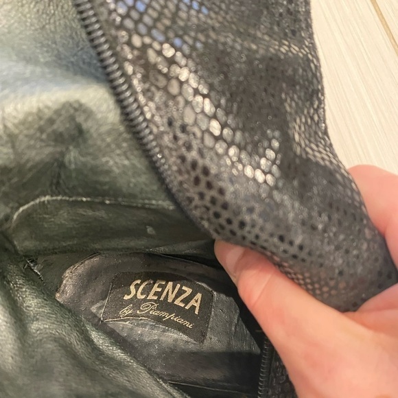 Taylor Swift style boots from ERAS Tour. Leather boots, Italian, Faux snakeskin. - Picture 7 of 10